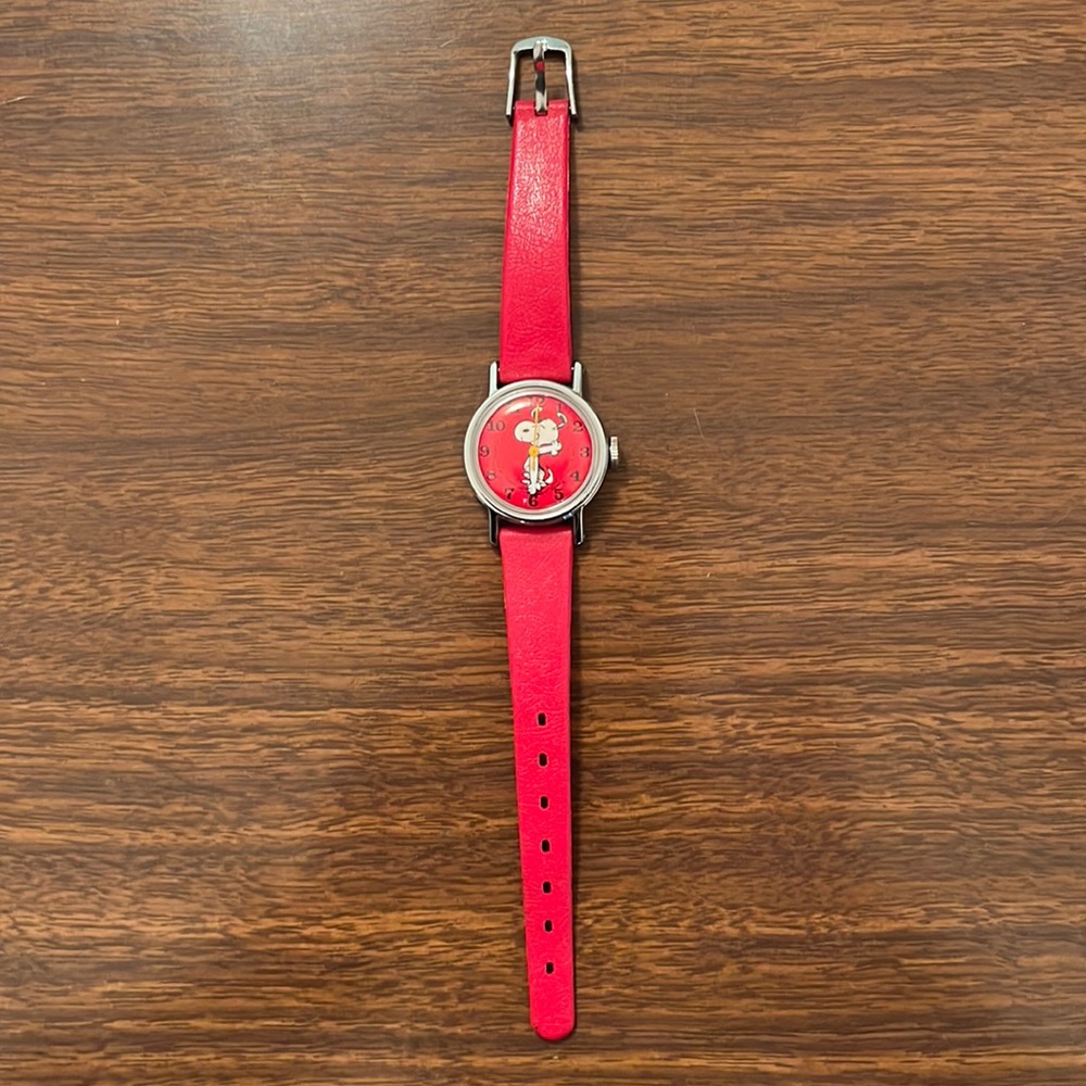 Snoopy watch